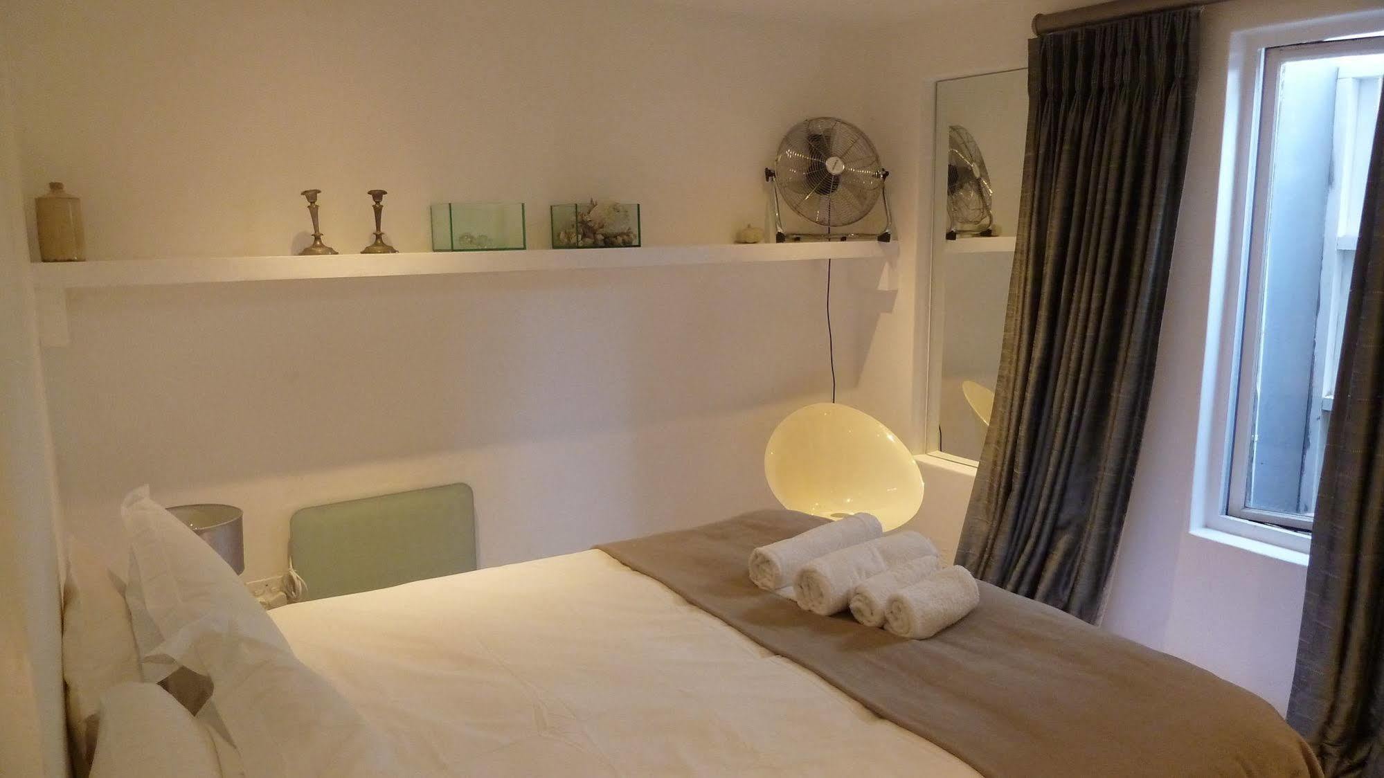 4 ออน ไฮเวิร์ท Apartment เคปทาวน์ ภายนอก รูปภาพ