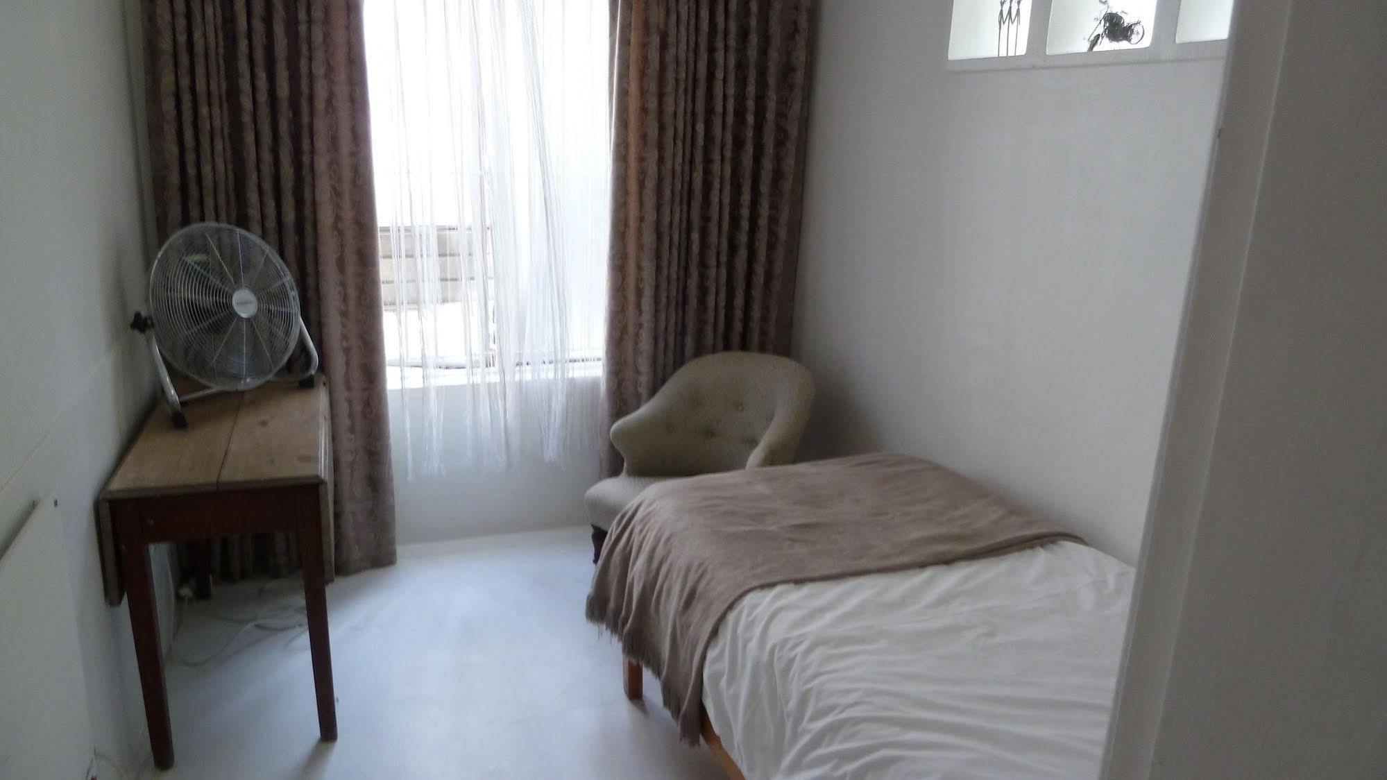 4 ออน ไฮเวิร์ท Apartment เคปทาวน์ ภายนอก รูปภาพ
