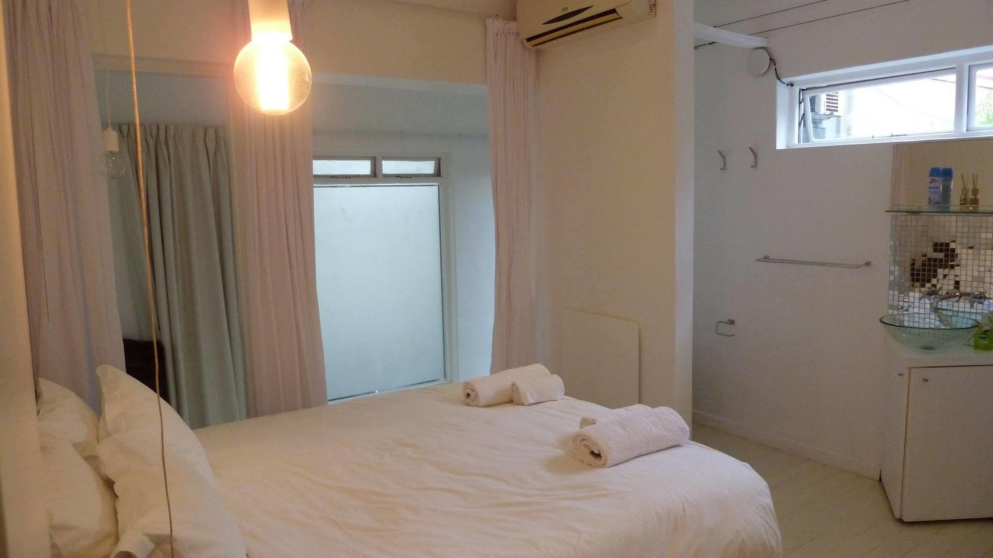 4 ออน ไฮเวิร์ท Apartment เคปทาวน์ ภายนอก รูปภาพ