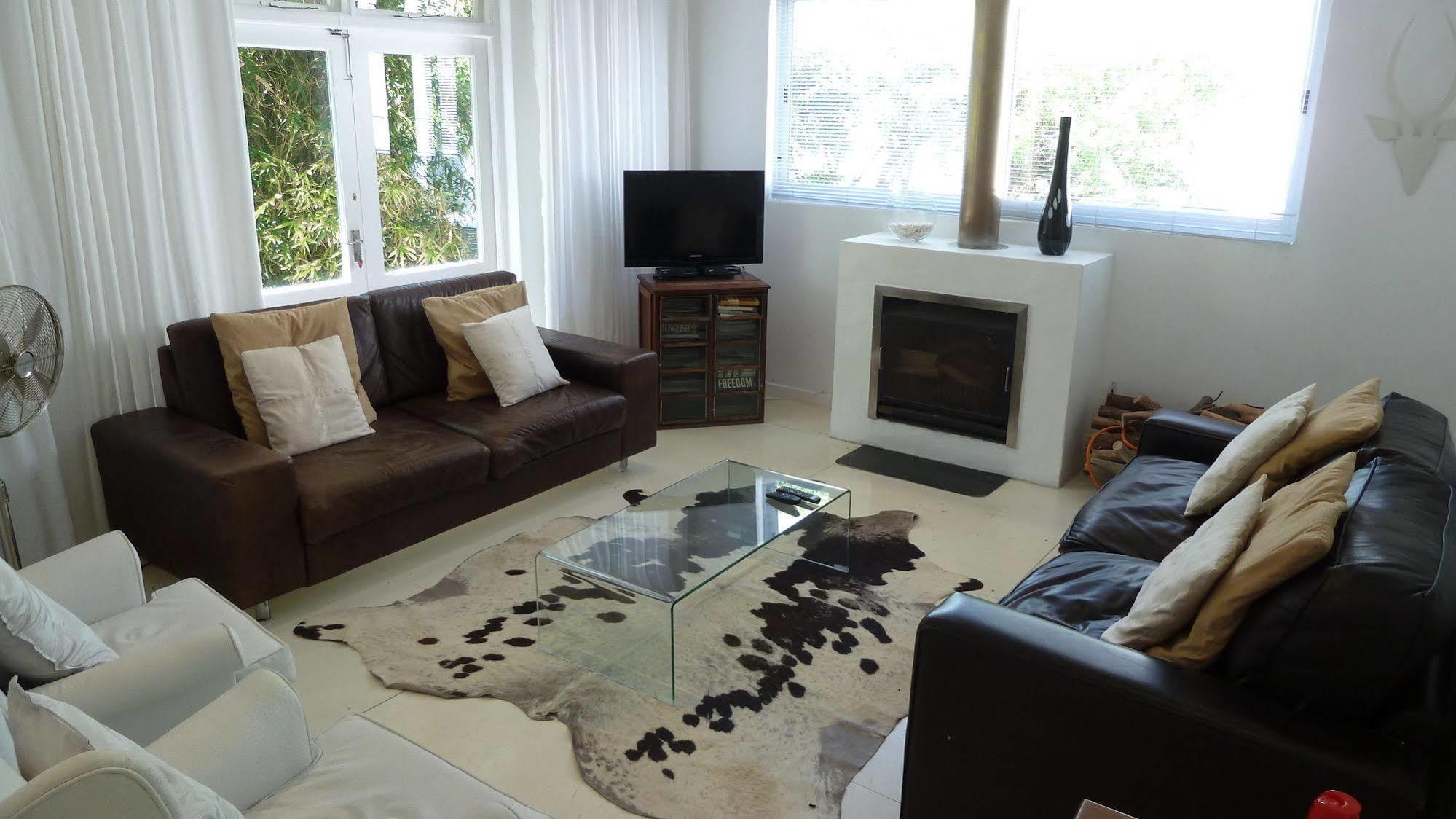 4 ออน ไฮเวิร์ท Apartment เคปทาวน์ ภายนอก รูปภาพ